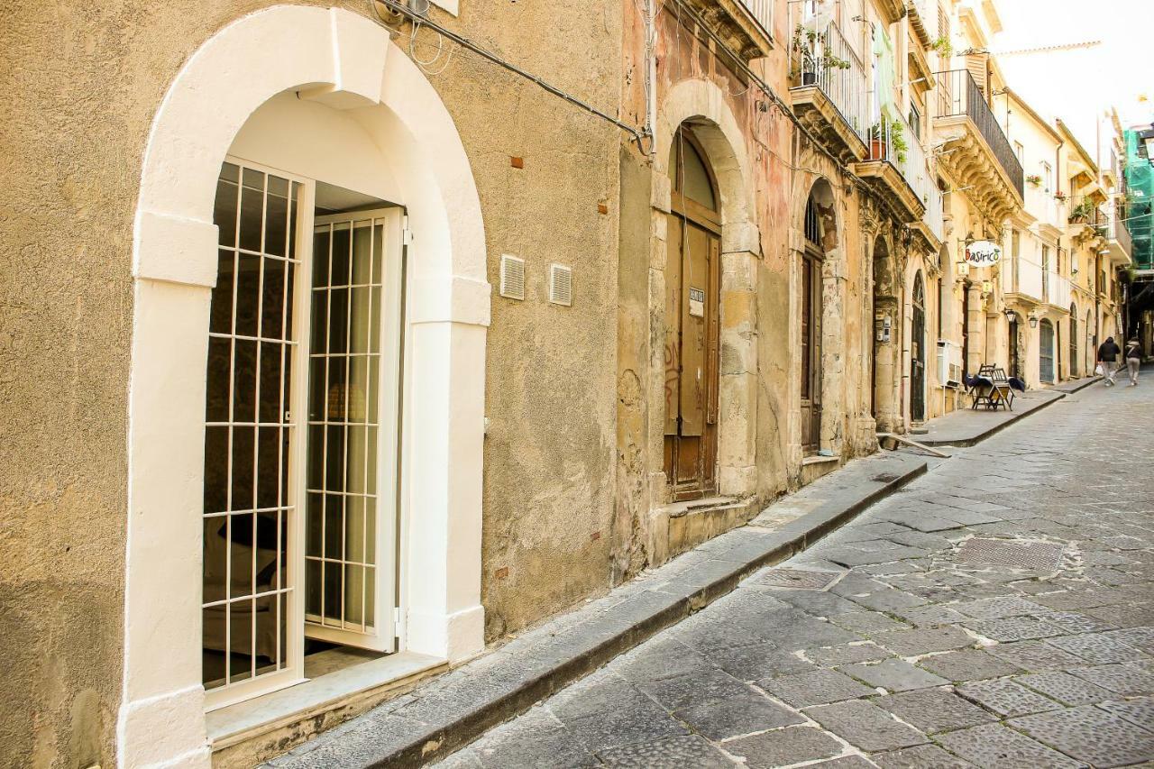 Cami Romantic House - Ortigia Center Apartment Syrakus